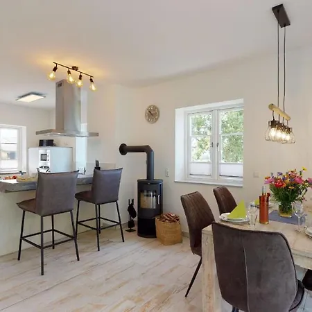 Holiday home Ferienbauernhof Liesenberg Meerblickhaus Strandmuschel